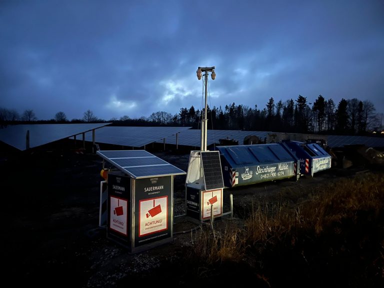 Read more about the article Was passiert nachts, wenn der Solarpark schläft?